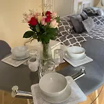 The Ashton Gate Mews 브리스틀