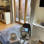 The Ashton Gate Mews 게스트하우스