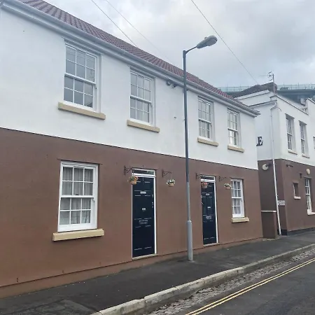 بيت ضيافة The Ashton Gate Mews بريستول