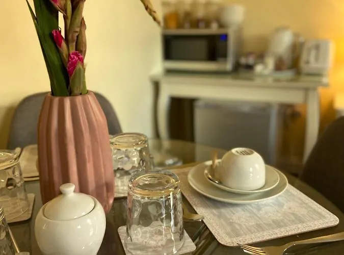 The Ashton Gate Mews 3* Bristol