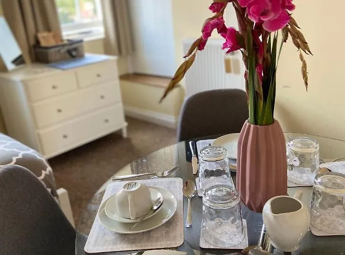 게스트하우스 The Ashton Gate Mews 브리스틀