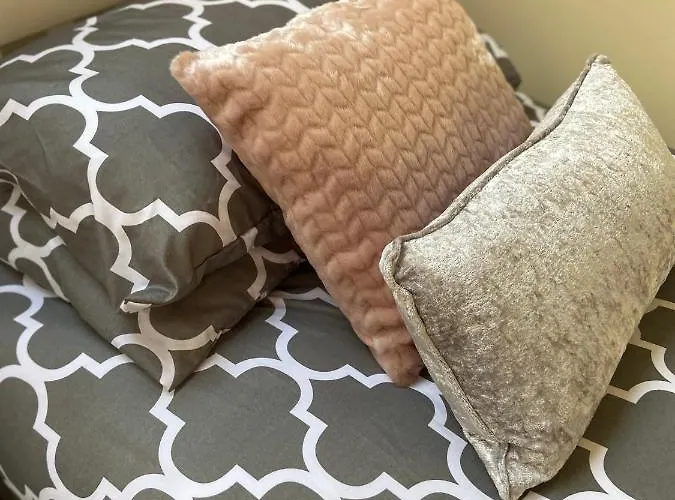 The Ashton Gate Mews 招待所 3*