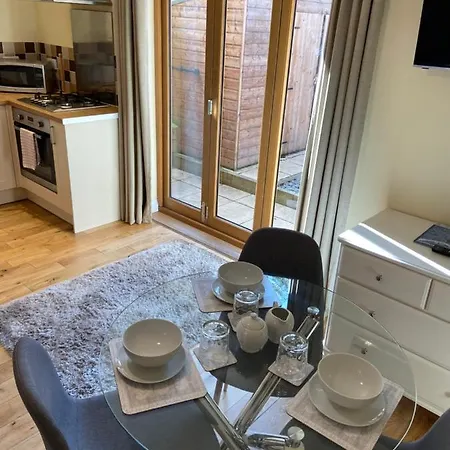 Casa de hóspedes The Ashton Gate Mews Bristol