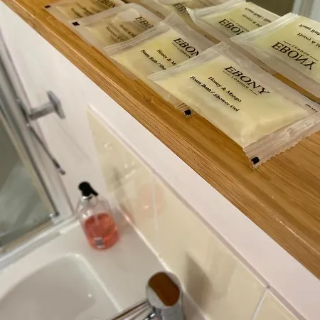 Casa de hóspedes The Ashton Gate Mews